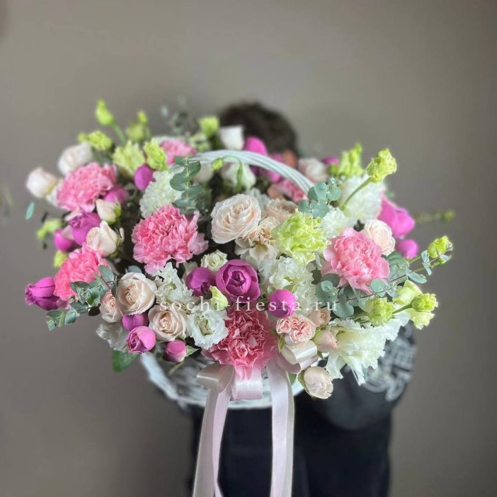 Корзина "Яркая" в Санкт-Петербурге