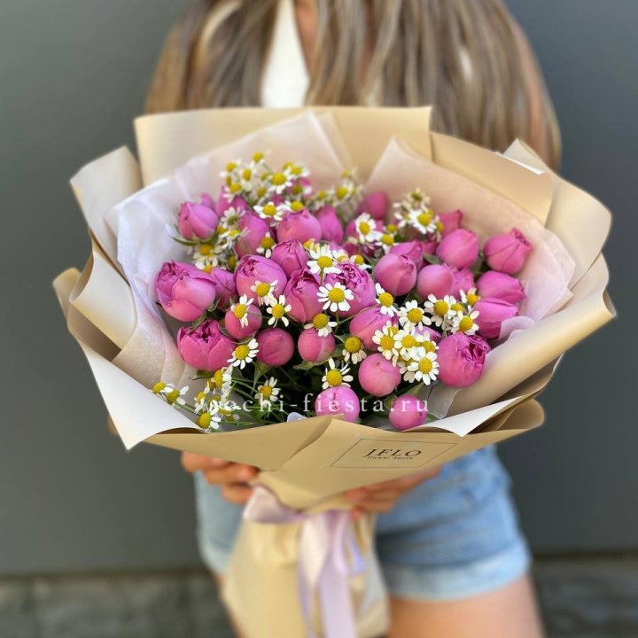 Дуобукет мисти с ромашками  в Санкт-Петербурге