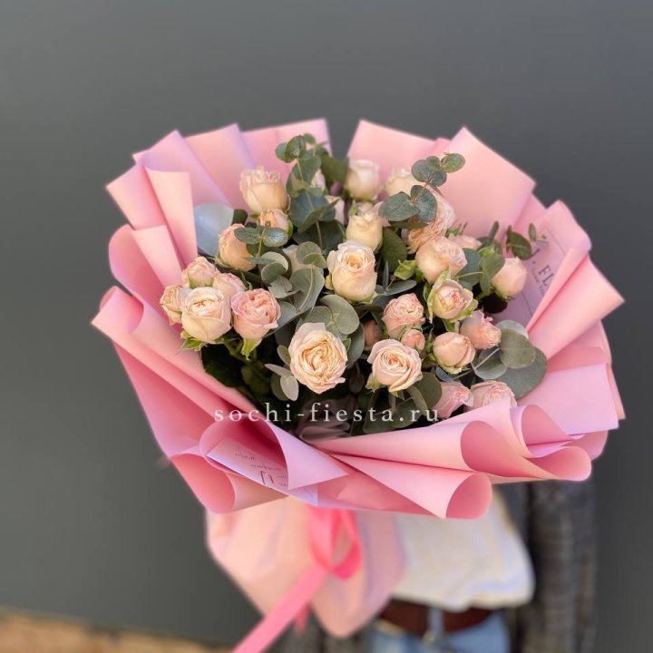 Букет пионовидных роз Cute Love в Санкт-Петербурге