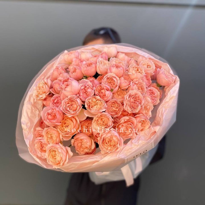 Букет из 21 пионовидной розы Джульетта в Санкт-Петербурге