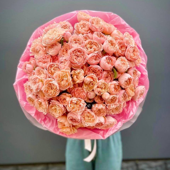 Букет кустовых пионовидных роз Джульетта "Принцесса" в Санкт-Петербурге