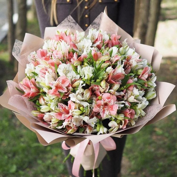 Букет альстромерий "ВАУ" в Санкт-Петербурге