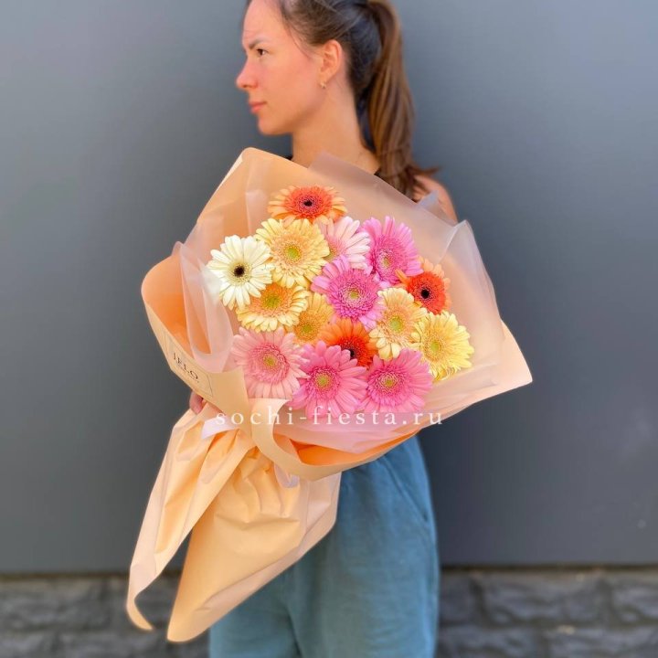 Букет разноцветных гербер в Санкт-Петербурге