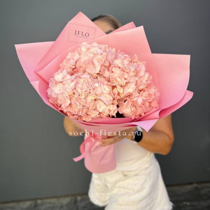 Букет гортензий "Крем" в Санкт-Петербурге