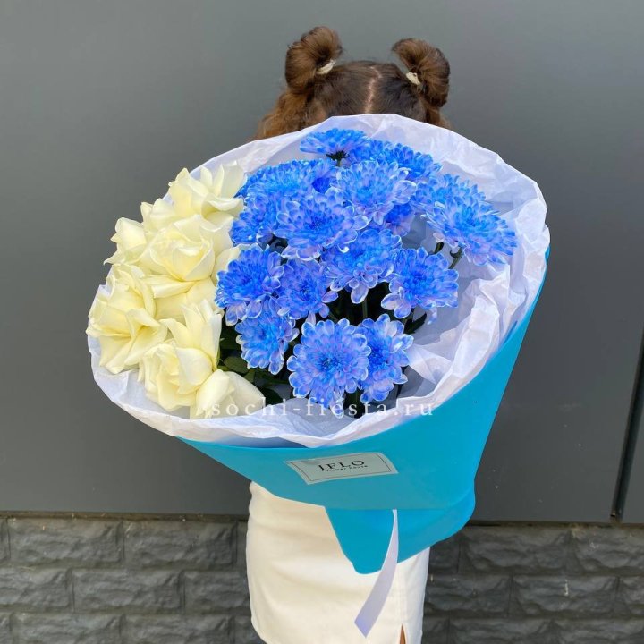 Дуо букет розы и хризантема в Санкт-Петербурге