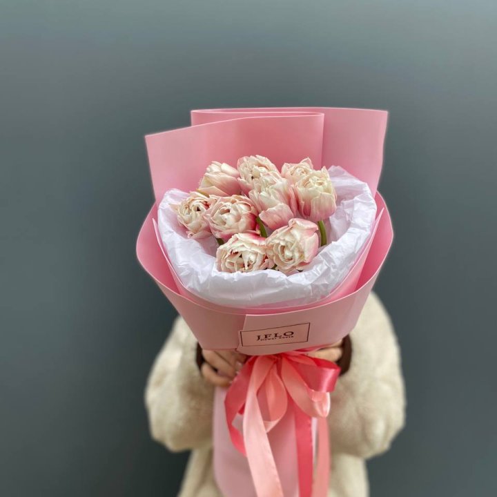 9 нежных тюльпанов в Санкт-Петербурге