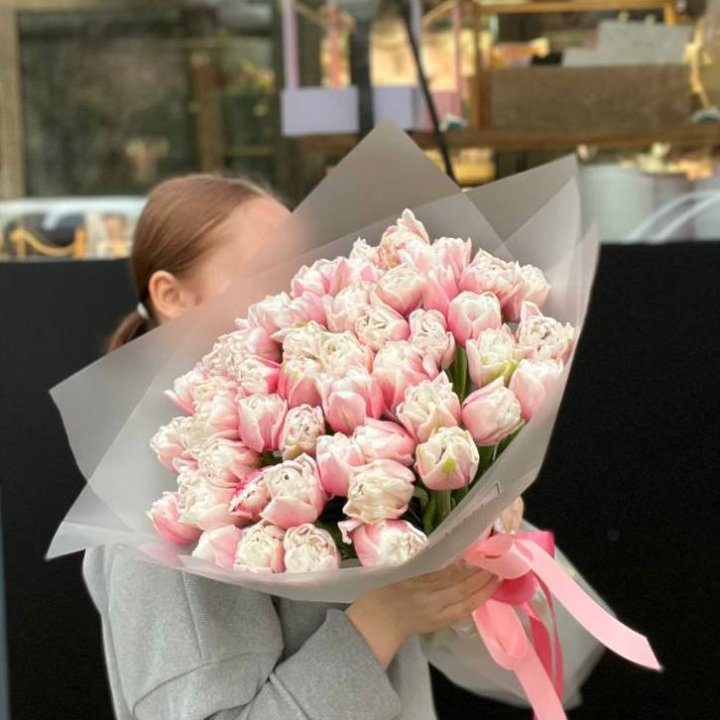 51 нежный тюльпан в Санкт-Петербурге