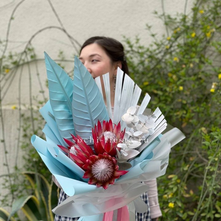 Букет из протеи "Клеопатра-2" в Санкт-Петербурге