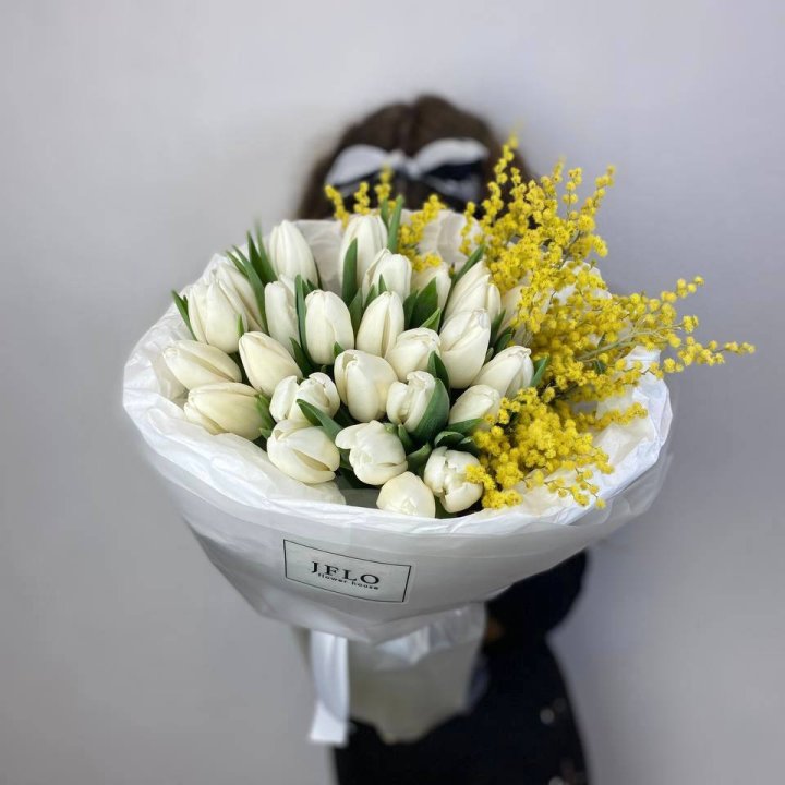 Дуо тюльпан и мимоза в Санкт-Петербурге