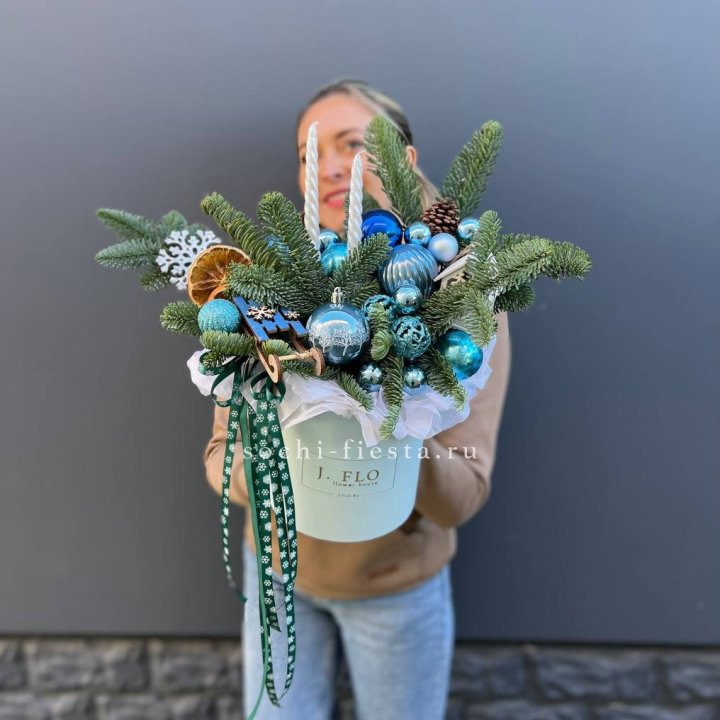 Композиция "Мери крисмас блю" в Санкт-Петербурге