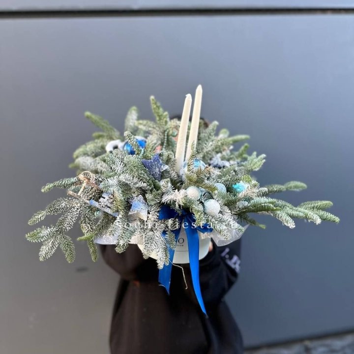 Новогодняя композиция в коробке  в Санкт-Петербурге