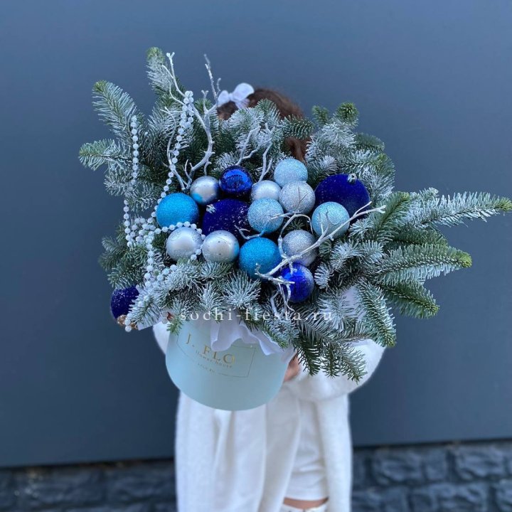 Композиция "Голубая бездна" в Санкт-Петербурге