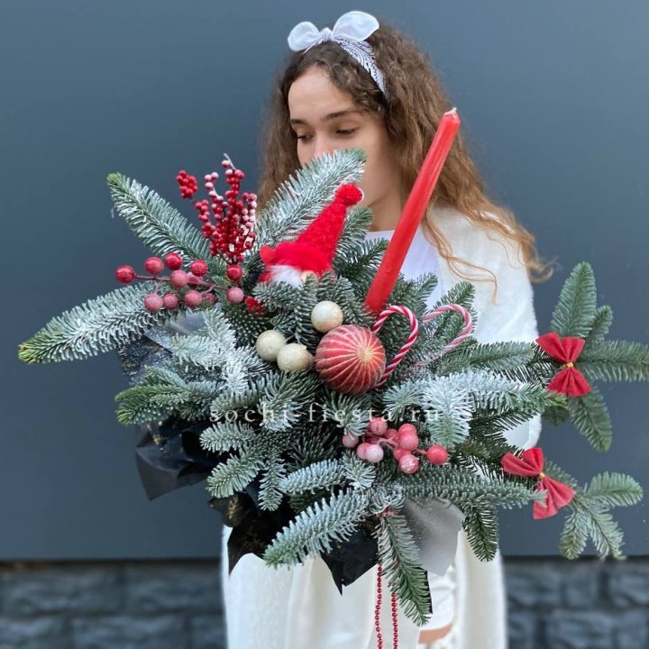 Композиция в бокале красная в Санкт-Петербурге