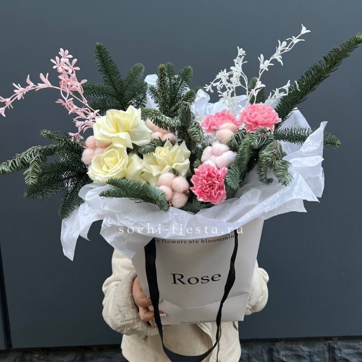 Цветочная сумка с нобилисом в Санкт-Петербурге