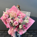 Заказать БУКЕТЫ ИЗ ЦВЕТОВ в Санкт-Петербурге с доставкой и по самым низким ценам