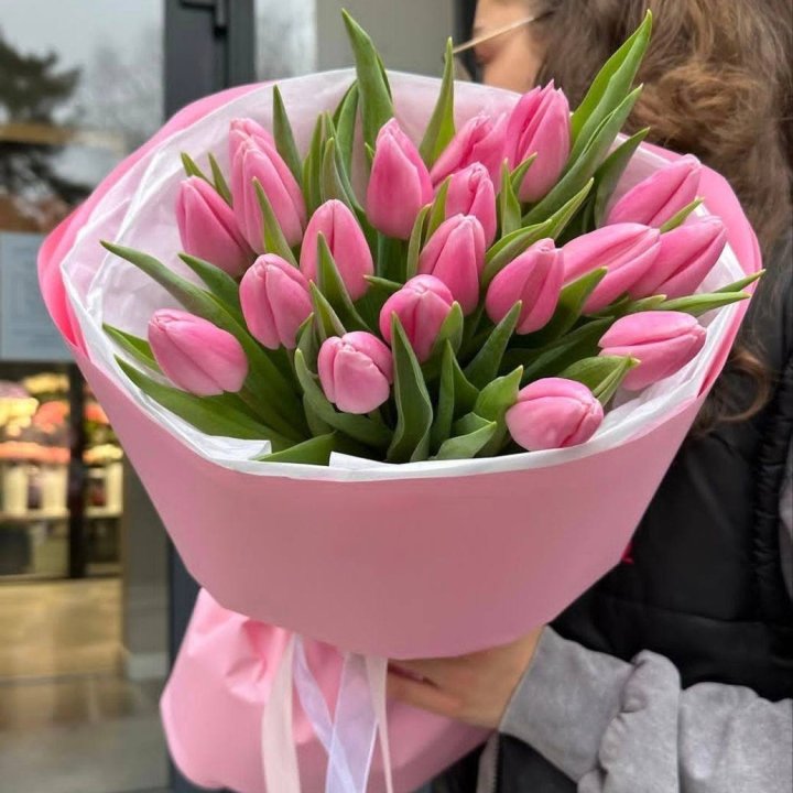  19 розовых тюльпанов в Санкт-Петербурге