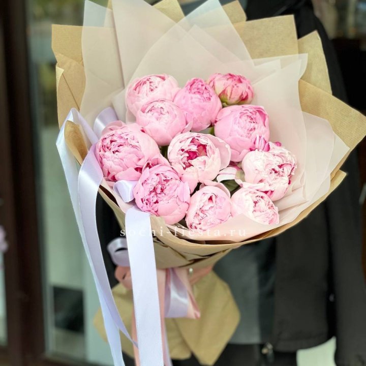 11 пионов в оформлении в Санкт-Петербурге