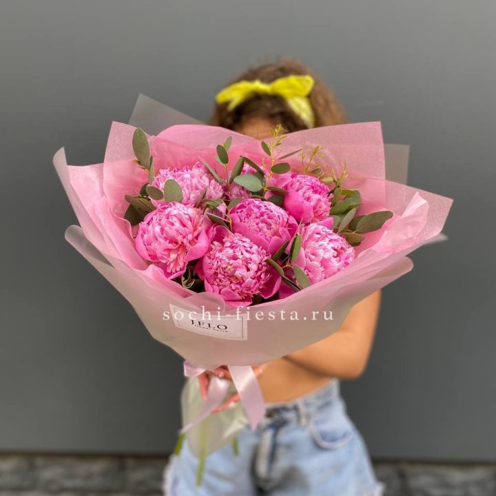 7 ярких пионов в оформлении в Санкт-Петербурге