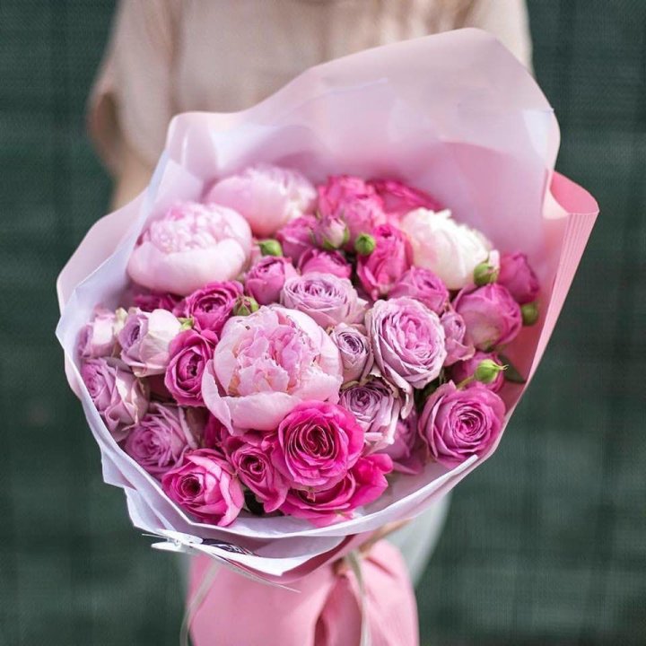 Букет с пионами "Леси" в Санкт-Петербурге