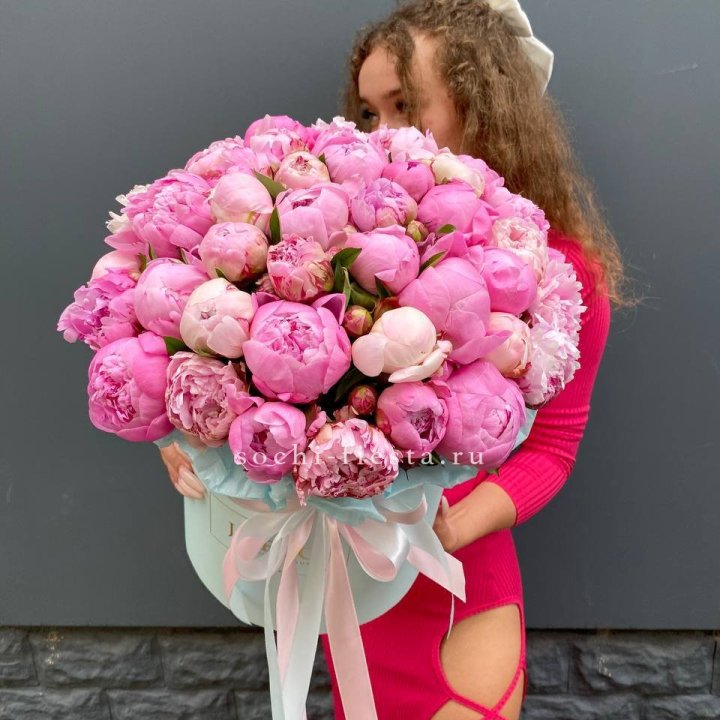 51 пион в цилиндре в Санкт-Петербурге