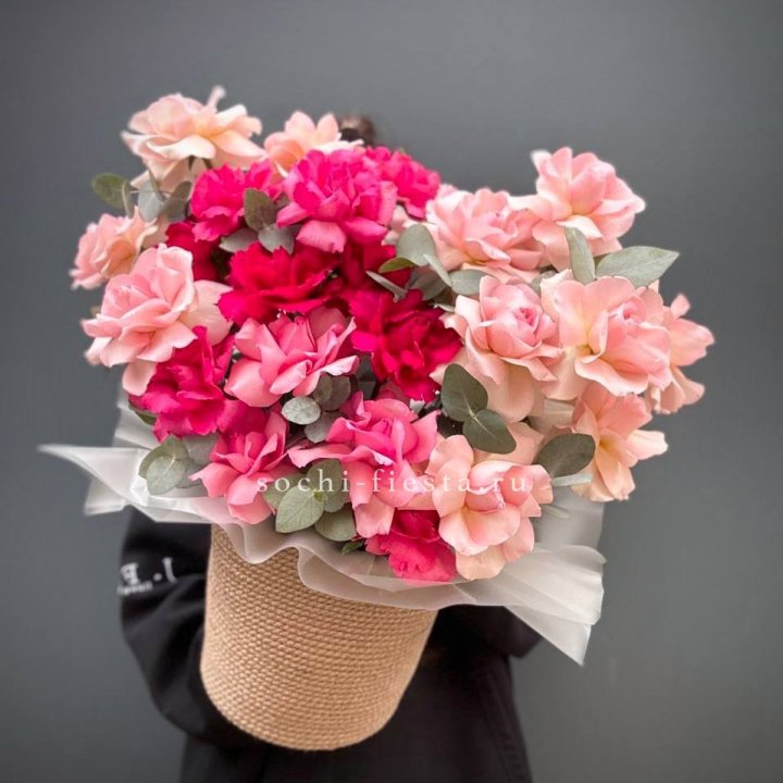 23 Французские розы Микс в боксе в Санкт-Петербурге