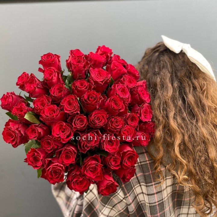 51 красная роза в Санкт-Петербурге