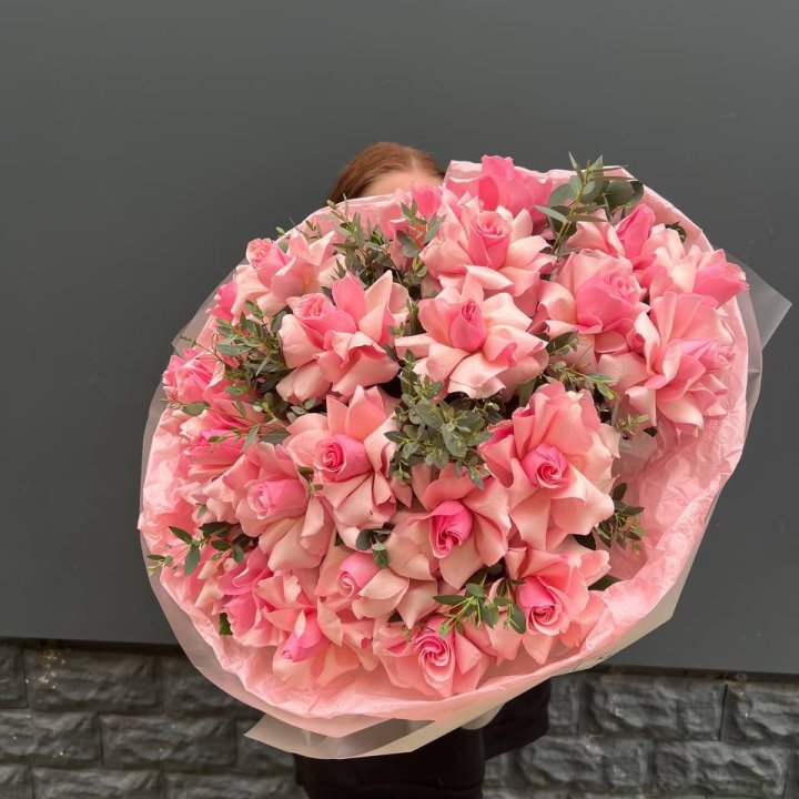  25 розовых французских роз в Санкт-Петербурге