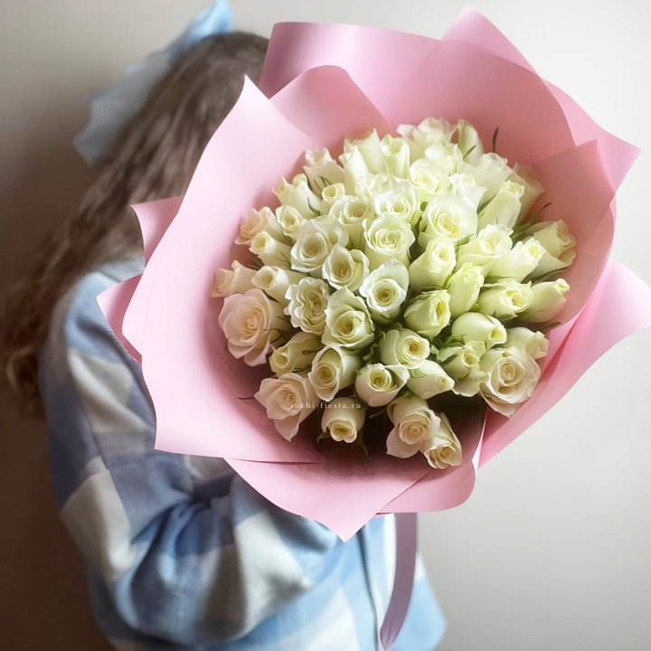 Букет из 51 белой розы (Кения) в Санкт-Петербурге
