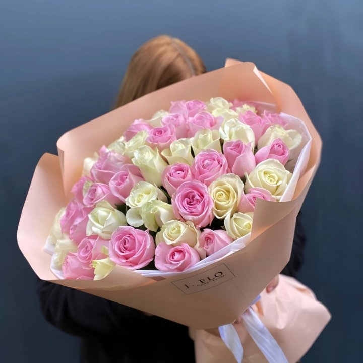 55 роз микс нежности в Санкт-Петербурге