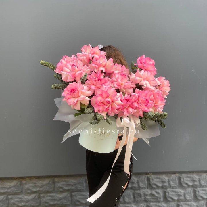 Бокс из 15 французских роз в Санкт-Петербурге