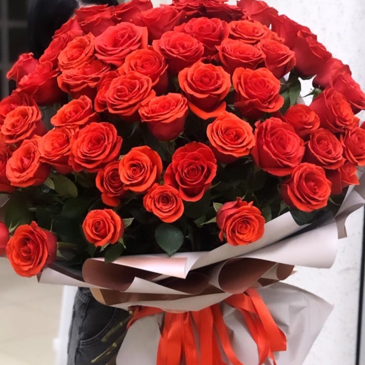 Букет высоких эквадорских роз  в Санкт-Петербурге