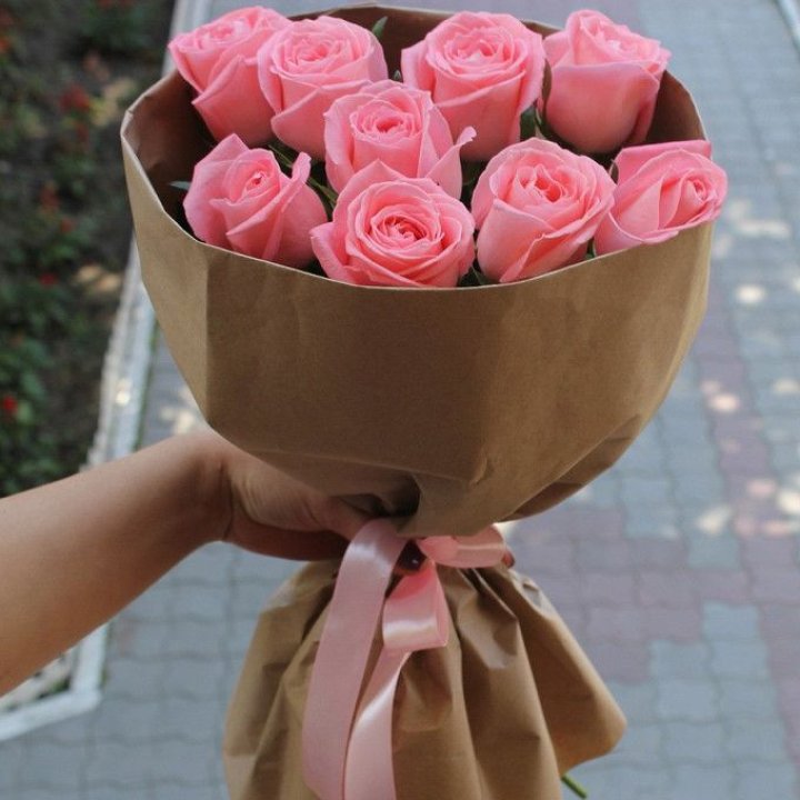 9 розовых роз в Санкт-Петербурге