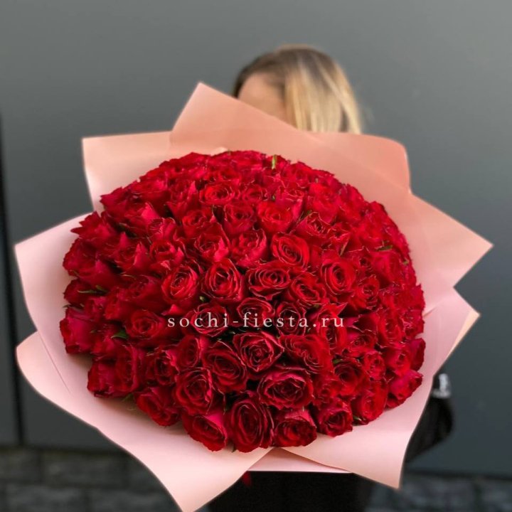 101 роза мадам ред в Санкт-Петербурге