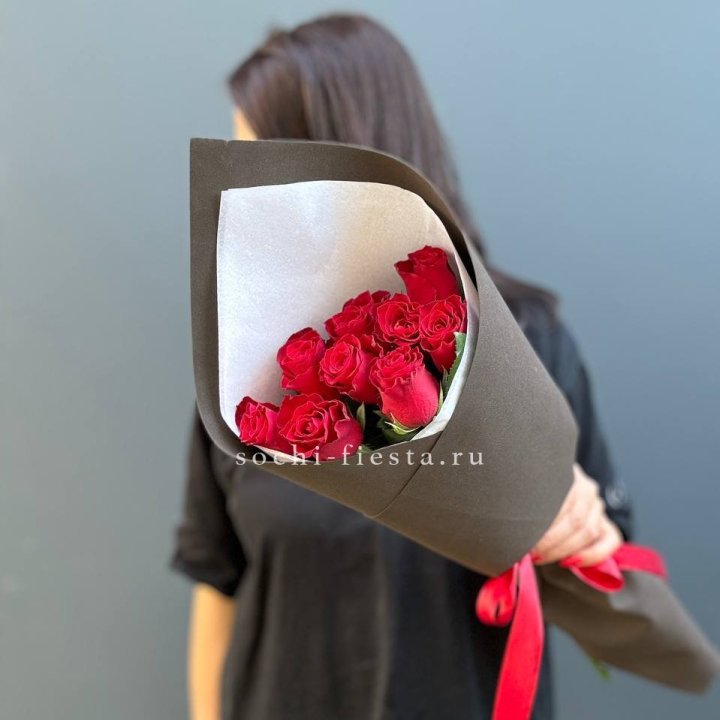 9 красных роз в фоамиране в Санкт-Петербурге
