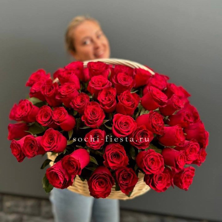 101 красная роза в корзине   в Санкт-Петербурге