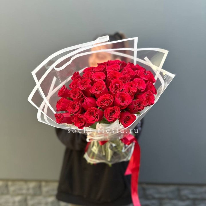 31 красная роза в Санкт-Петербурге