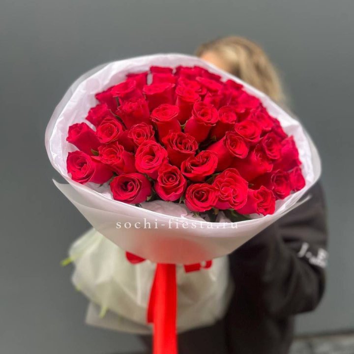 55 красных роз "Амелия" в Санкт-Петербурге
