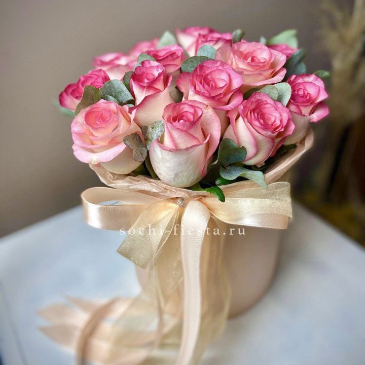 19 Роз Джумилия в коробке в Санкт-Петербурге