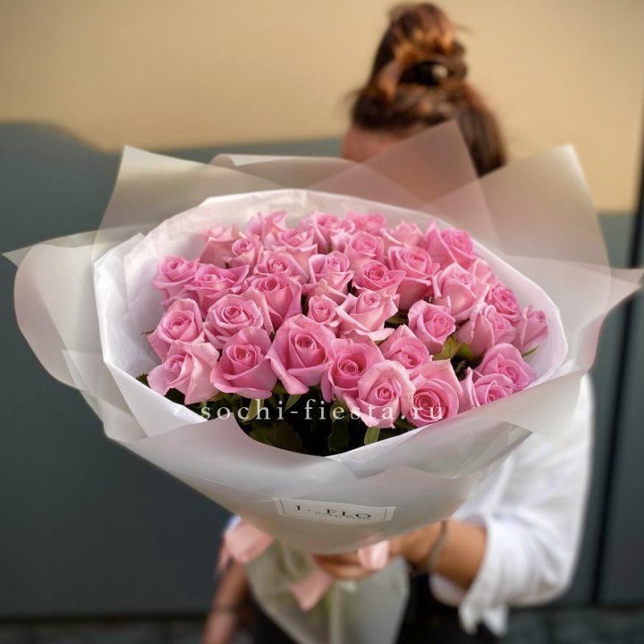 Букет розовых роз  в Санкт-Петербурге