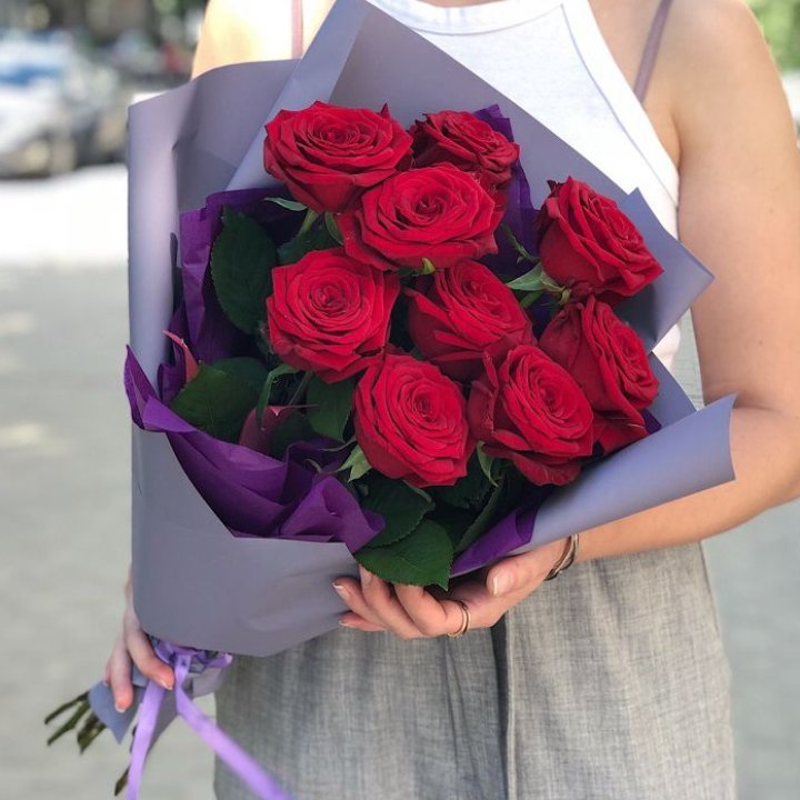 9  красных роз №1 в Санкт-Петербурге