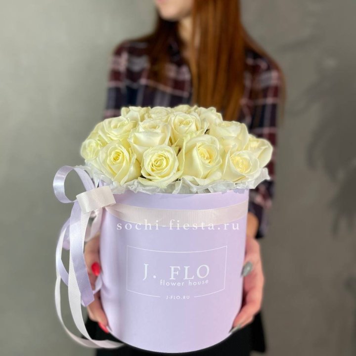 25 роз в цилиндре  в Санкт-Петербурге