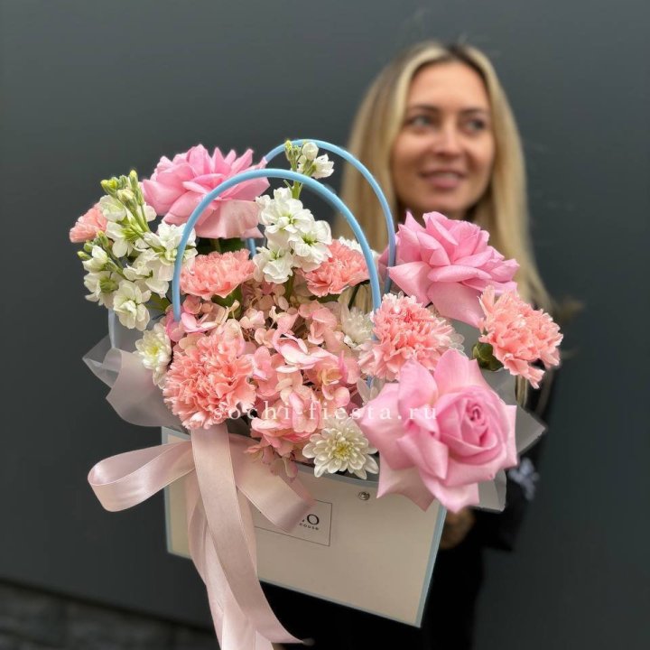 Сумочка "Бал цветов" в Санкт-Петербурге