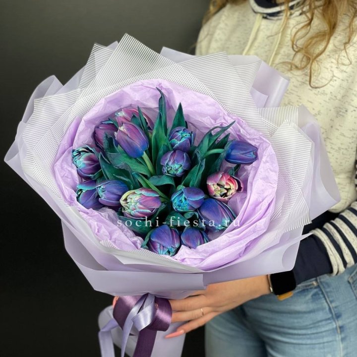 Букет тюльпанов "Пандора" в Санкт-Петербурге