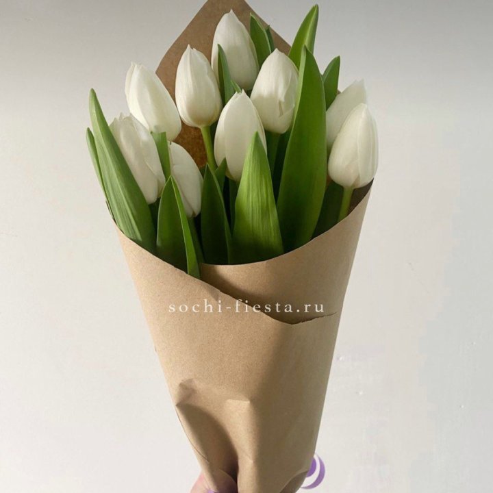 Букет белых тюльпанов в Санкт-Петербурге