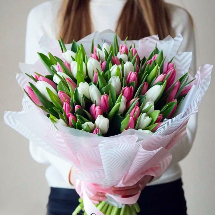 Букет тюльпанов "Лолита" в Санкт-Петербурге