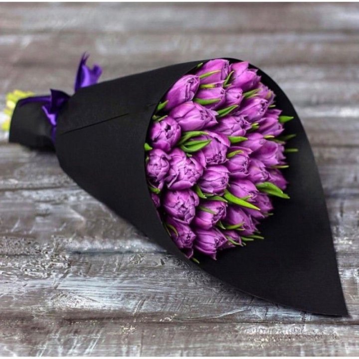 Пионовидные тюльпаны блэк в Санкт-Петербурге